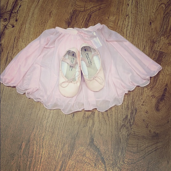 Freestyle Other - 🌴Freestyle Toddler Girl Pink Ballet slippers sz9